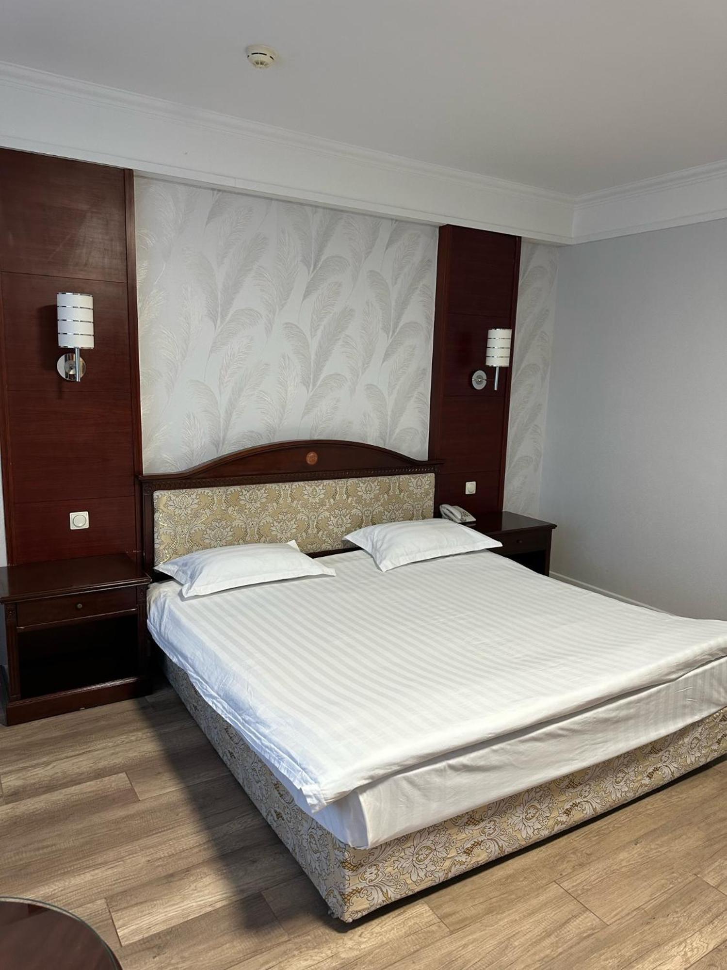 G Empire Hotel Nur-Sultan  Exterior photo