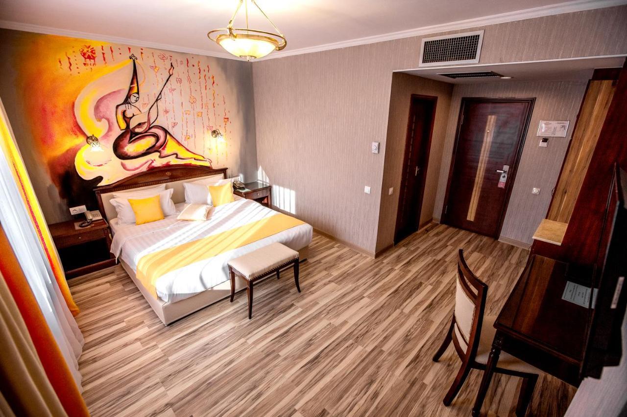 G Empire Hotel Nur-Sultan  Exterior photo